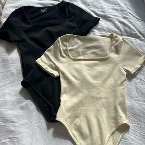 NEVER WORN Women's Bodysuits Ribbed Square Neck Short Sleeve